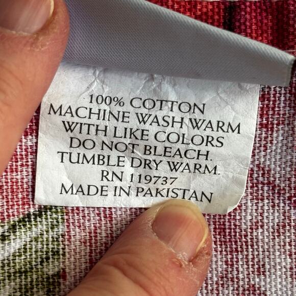 Twig & Twine festive Christmas tablecloth large rectangle red poinsettia cotton - Picture 3 of 9